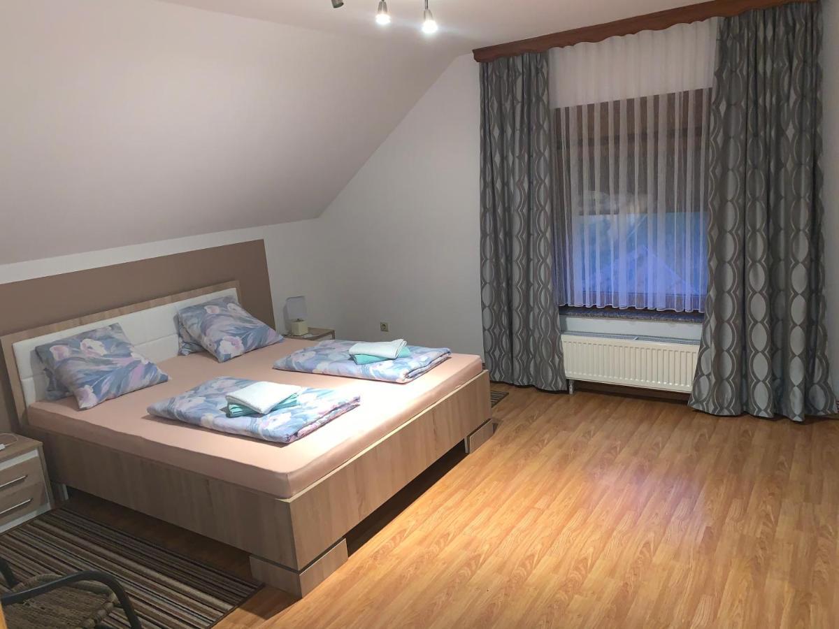 Apartman Patrik Слуни Экстерьер фото